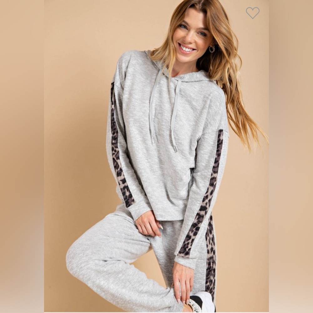 Kori Women's Sweatshirt NWT
